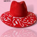 SOMBRERO ARTESANAL DE GAMUZA ROJO