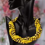 COLLAR DE SEMILLA-AMARILLO CON CAFE
